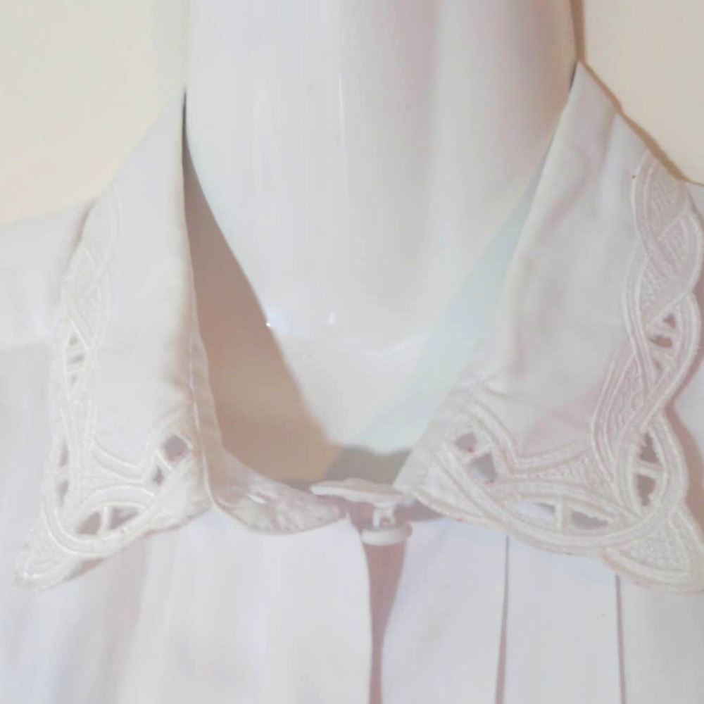 Projections Vintage  Celtic Women SZ 8 White Embroidery Cutout Collar Pleat  Top - Picture 3 of 8